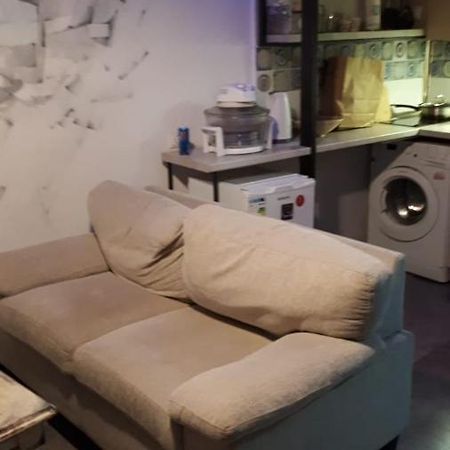 Appartamento Aquarium Tbilisi Esterno foto