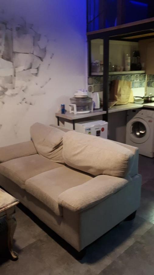 Appartamento Aquarium Tbilisi Esterno foto